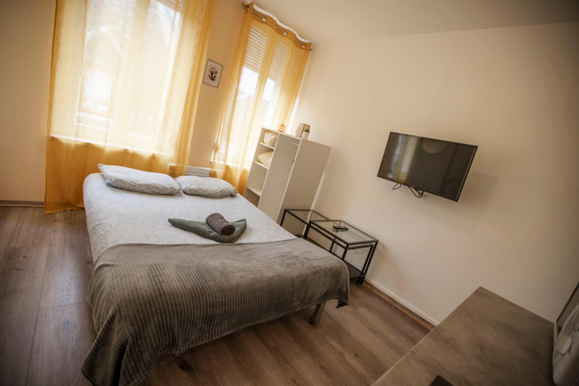 Cambresis Apartment ก็องเบร ภายนอก รูปภาพ
