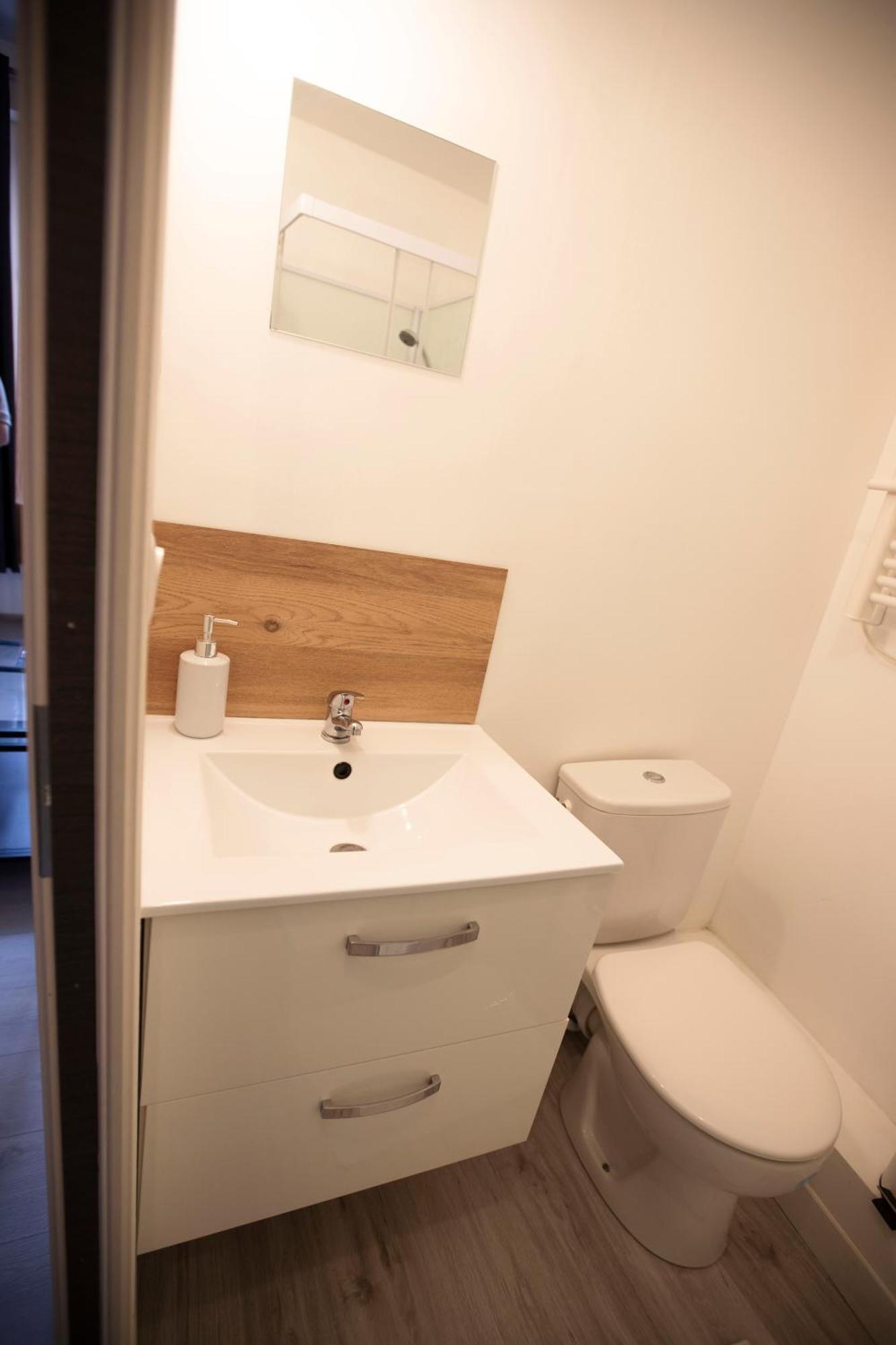 Cambresis Apartment ก็องเบร ภายนอก รูปภาพ